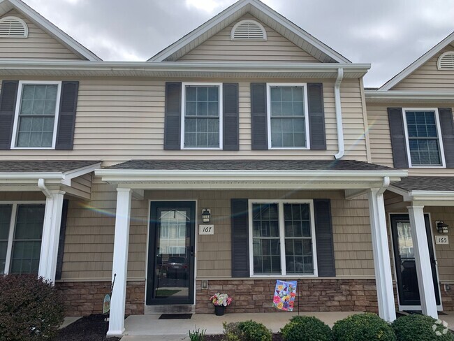 Building Photo - Tavern Grove Townhome in Campbell County-N...