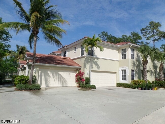 Building Photo - 1634 Tarpon Bay Dr S Unit 202