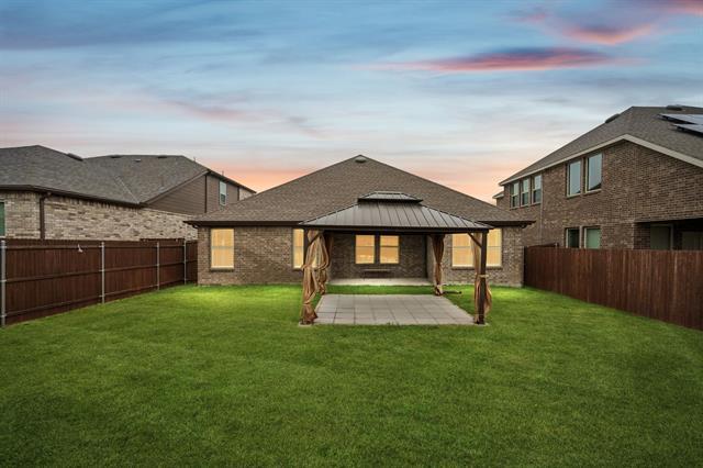 Photo - 907 Marigold St