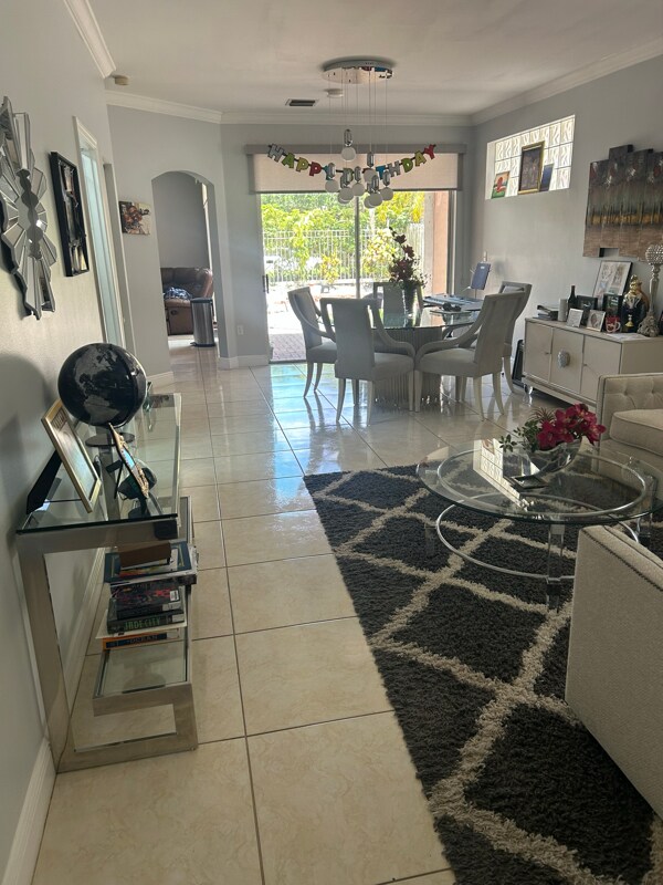 Photo - 4015 Tree Top Rd