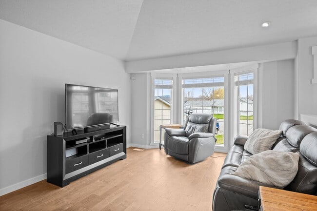 Photo - Gorgeous Liberty Lake 5 Bedroom Home!