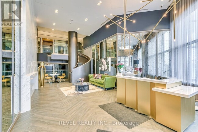 Photo - 395 Dundas St W Unit 302