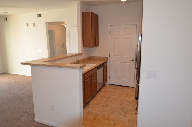 Photo - Spacious Pet Friendly 2bd/2ba Condo with Garage! Unit 4-101