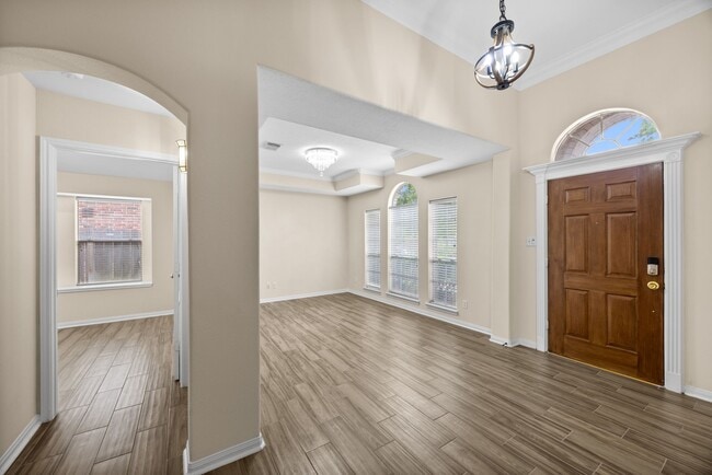 Photo - 623 S Marathon Way