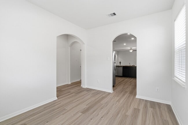 Photo - 10642 Lost aples Dr