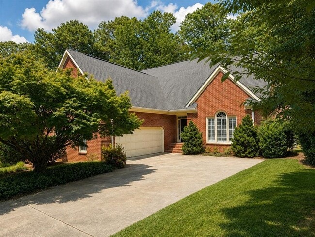 Building Photo - 3795 Ashford Trail NE