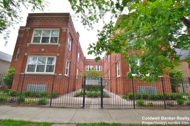 Photo - 2622 N Avers Ave Condo Unit 1R