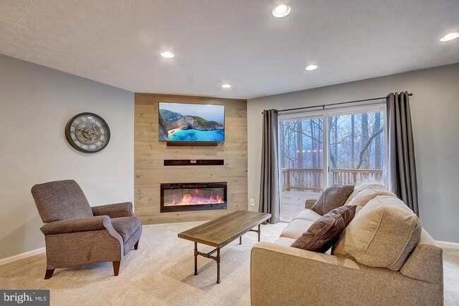 Photo - 1011 Ellicott Dr