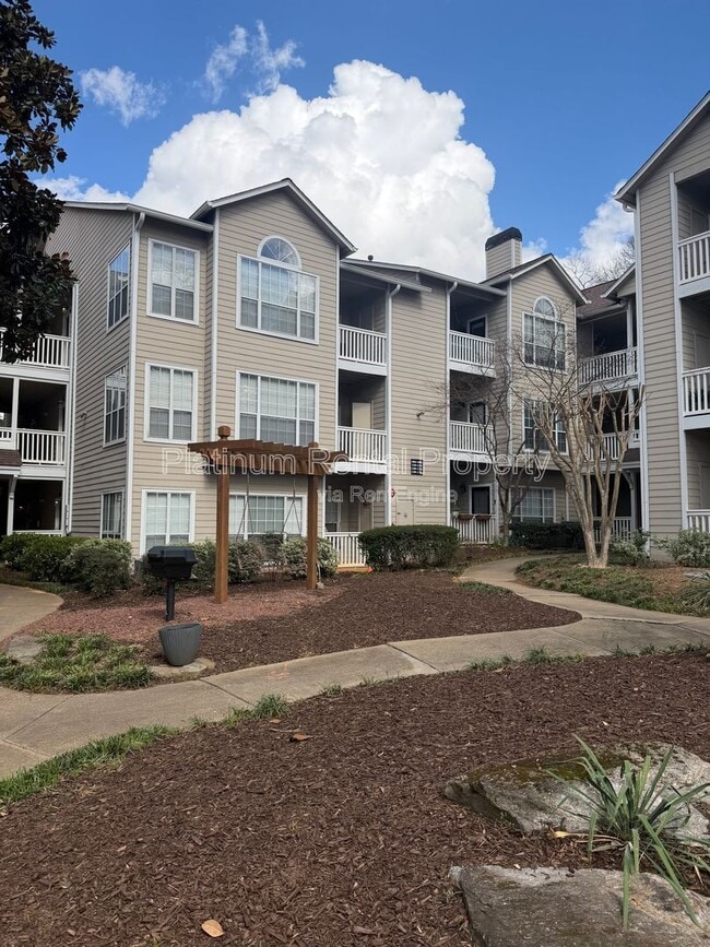 Photo - 1250 Parkwood Cir SE Unit 1313