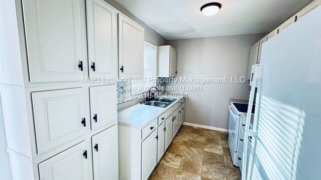 Photo - Single-Family Home with Large Yard in Lee's Summit, MO. **Move-In Special Bonus**