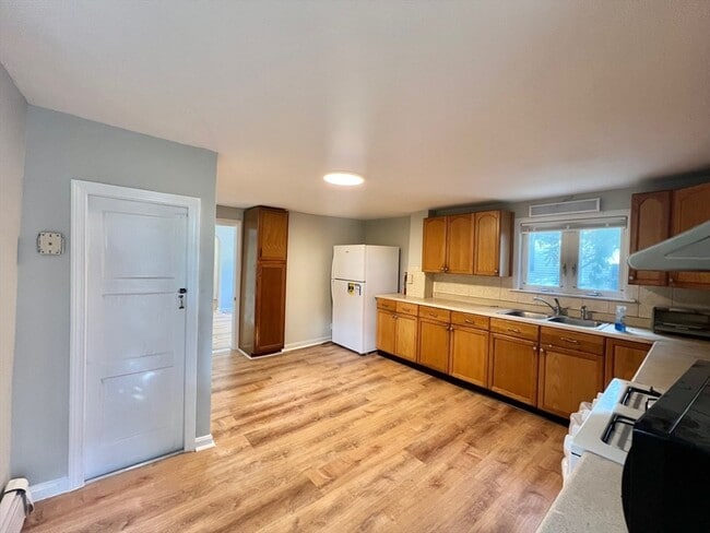 Photo - 209 Riverside Ave