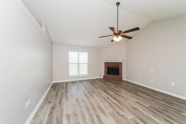 Photo - 6476 Farley Dr E