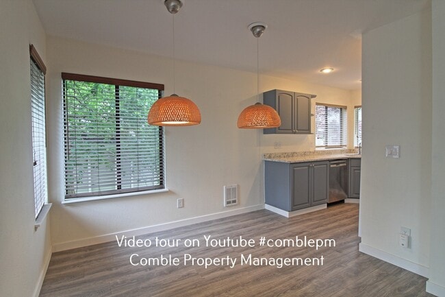 Photo - Redmond Condo for Rent Unit o230