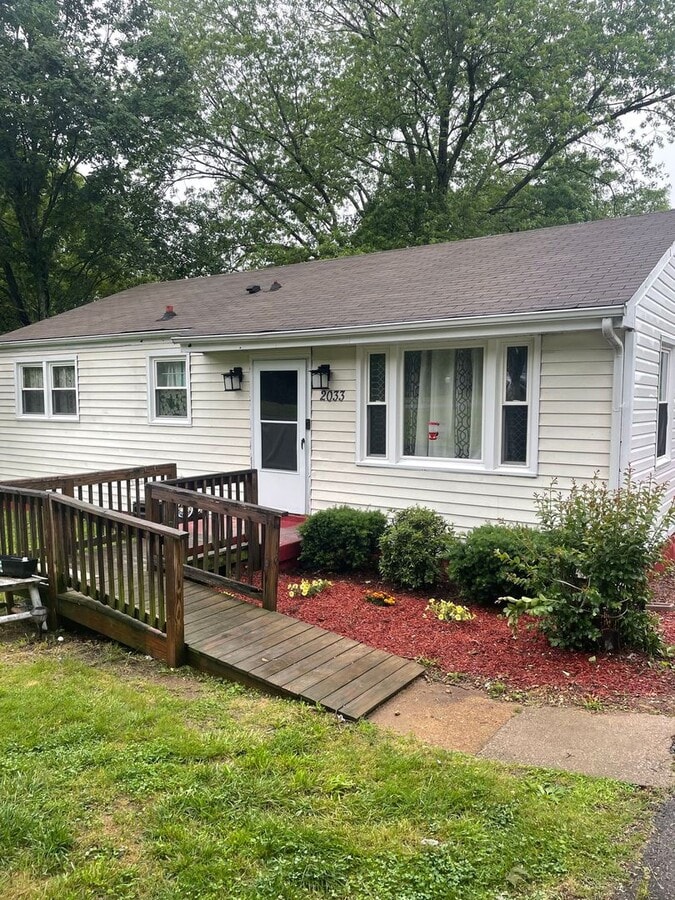 3 Bedroom Pet Friendly Home For Rent! - 3 Bedroom Pet Friendly Home For Rent!