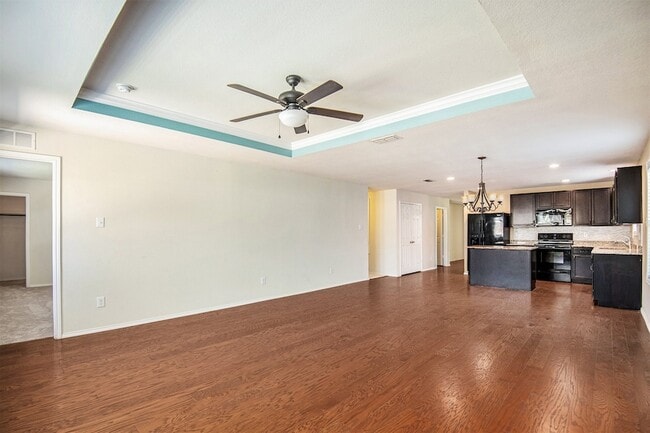 Photo - 304 Chert Ln