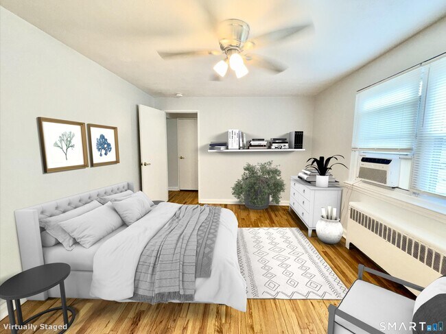 Photo - 246 Seaton Rd Unit APT 2