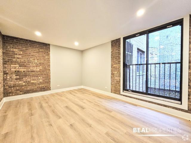 Building Photo - 2 bedroom in CHICAGO IL 60610 Unit E2 Rental