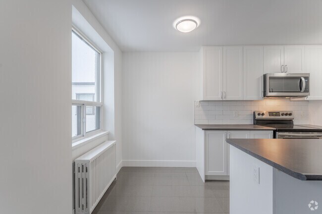 1BR, 1BA - 674SF - Dining Room - 200 Ridley