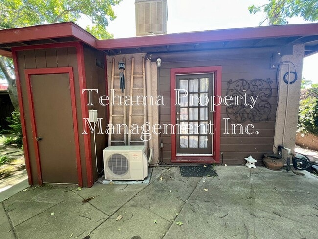 Building Photo - 931 Rio St Unit #4