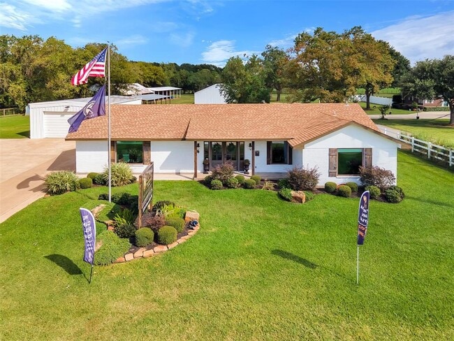 Photo - 18010 Mueschke Rd House