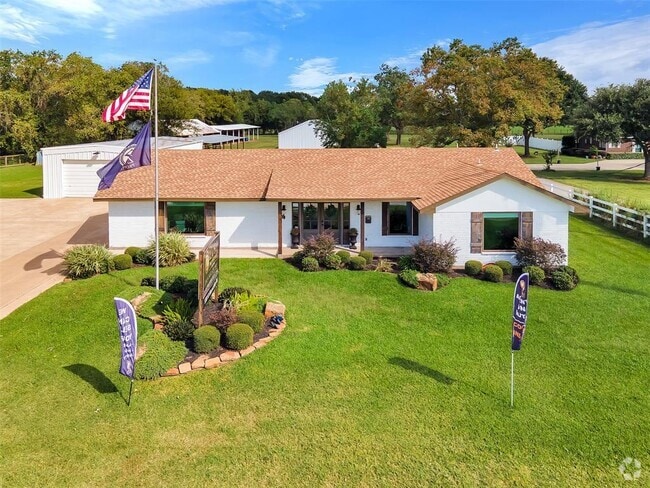 Building Photo - 18010 Mueschke Rd Rental