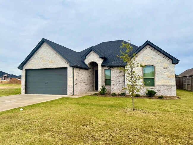 Photo - Beautiful Home In Tolar