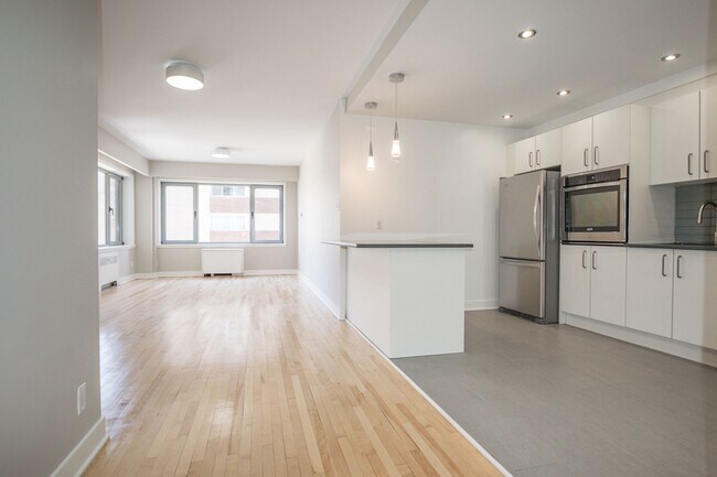 Photo - 3495 Rue de la Montagne Unité 706