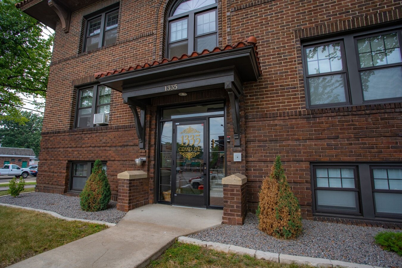 Photo - Summit View Apartments