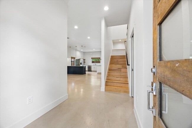 Photo - 4506 Russell Dr