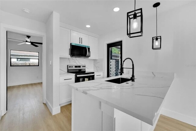 Photo - 3033 28th St N