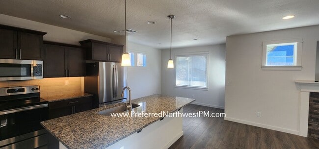 Photo - Stunning new build in Lowell