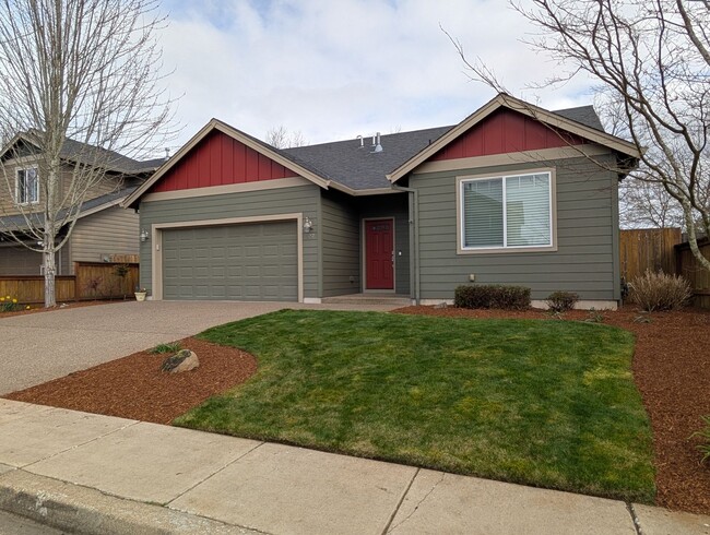 Photo - Great 3bed/2 bath home with solid surface flooring!