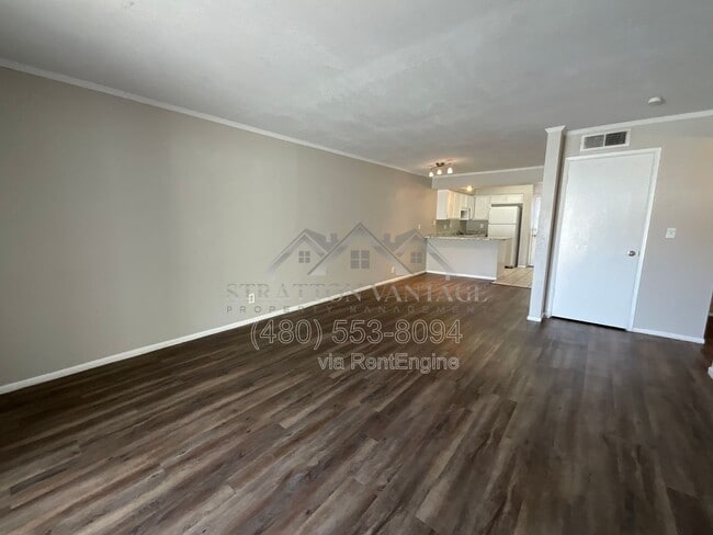 Photo - 810 E Colter St Unit Apt 14