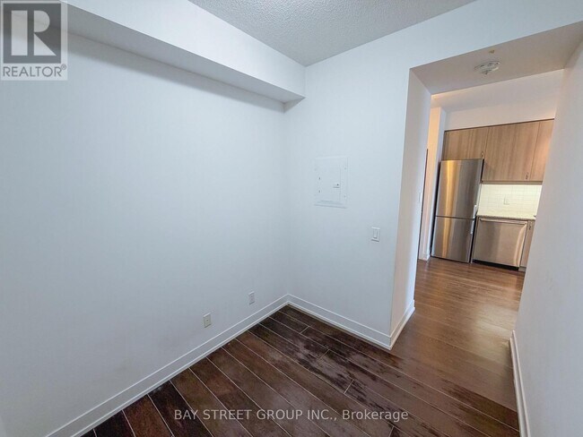 Photo - 7 Kenaston Gardens Unit 119