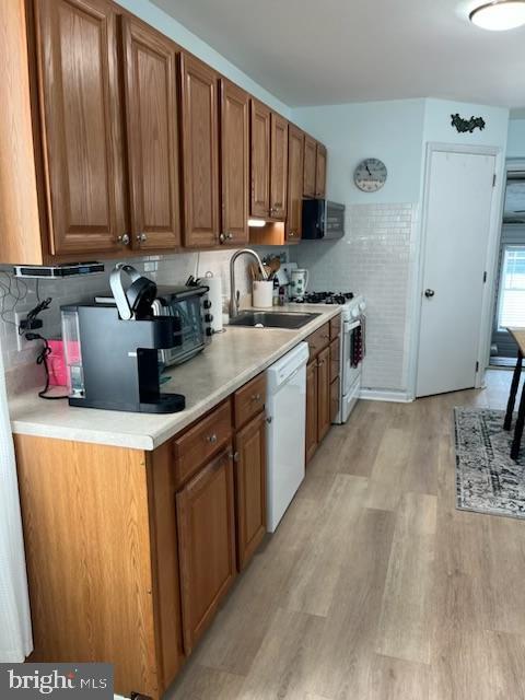 Photo - 24 W Greenwood Ave