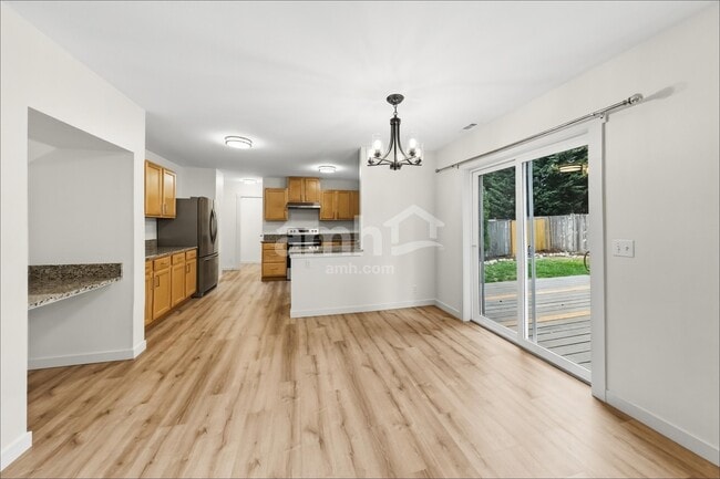 19413 105th Ave Ct E