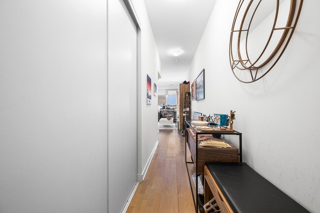 Photo - 501 St Clair Ave W