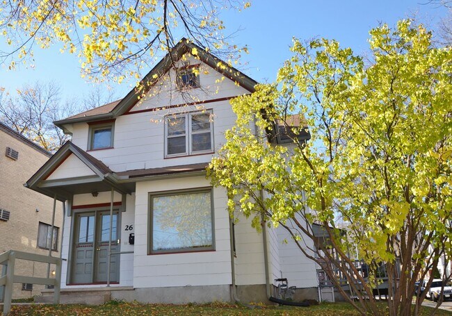 Building Photo - 26 N Franklin St Unit #1