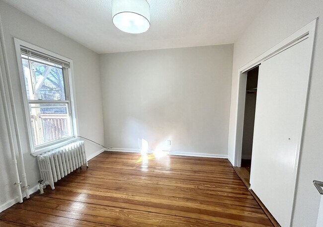 Photo - 157 E Cottage St Unit #3