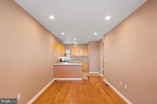 Photo - 1360 E Rittenhouse St