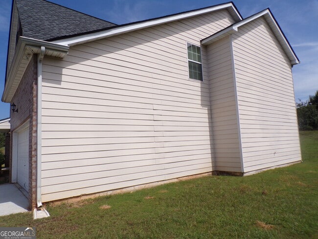 1527 Paceville Ct NE