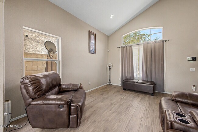 Photo - 4518 E Rowel Rd