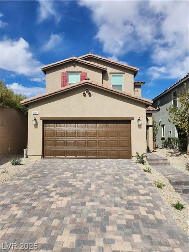 Stunning 4-Bedroom Home in Desirable Gated... - Stunning 4-Bedroom Home in Desirable Gated...