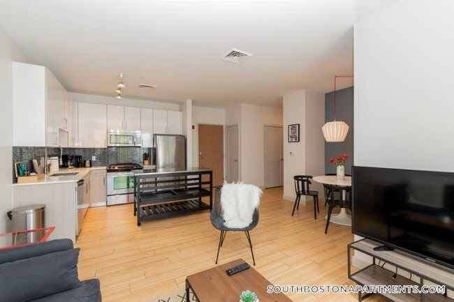 Photo - 320 D St Unit 115