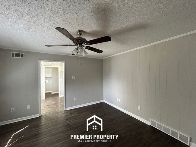 Photo - Spacious 3BR/2BA Home in Walls, MS | Brick Fireplace & Large Fenced Backyard