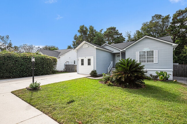 Photo - 1167 Landsdowne Dr