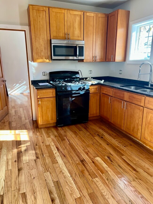 Photo - 1741 N Long Ave