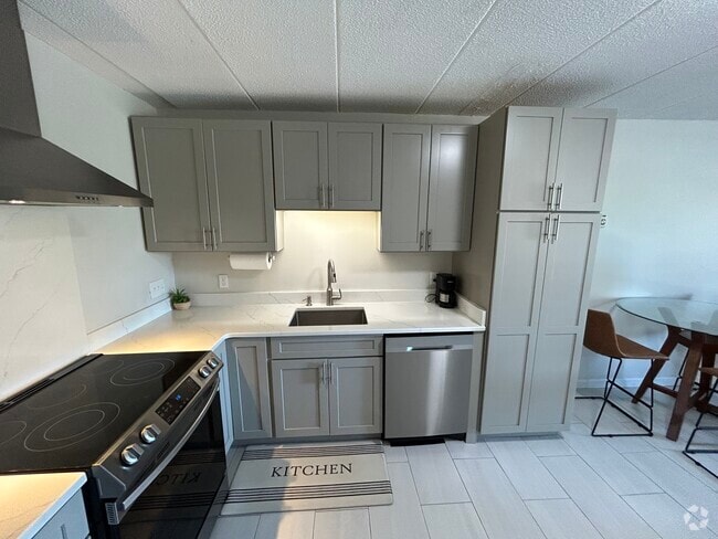 Building Photo - 881 Broadway Unit 881 Broadway Rental