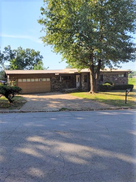 Building Photo - 2100 N 57th Ln Rental