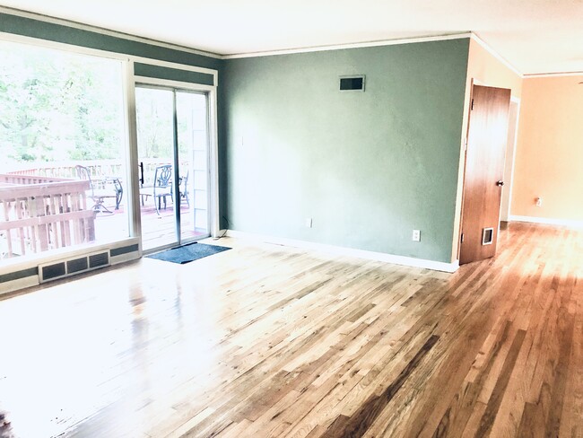 Photo - 705 Morningside Dr